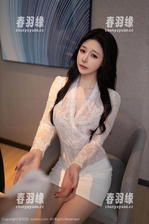 秀人网 - 让人瞩目的白裙，林乐一私拍套图招惹你的眼球
