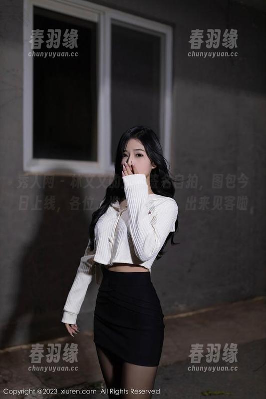 秀人网 - 林文文的全套签名自拍，图包今日上线，各位，准备好纸巾，出来见客啦。
