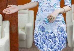 秀人网 - 连体衣里的奇思妙想–王馨瑶Yanni的图包福利等你来戳，与众不同哦～