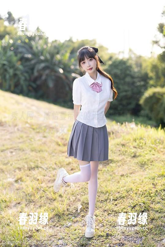 秀人网 - 陈怡曼带来的无圣光写真，学妹逆袭成女神的路上加速了？