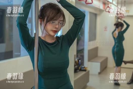 没有浴室的柯基能否生存？秋和柯基的湿漉COS挑战！