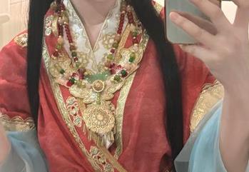 福利在哪里？秋山AkI带来了满满的少女气息