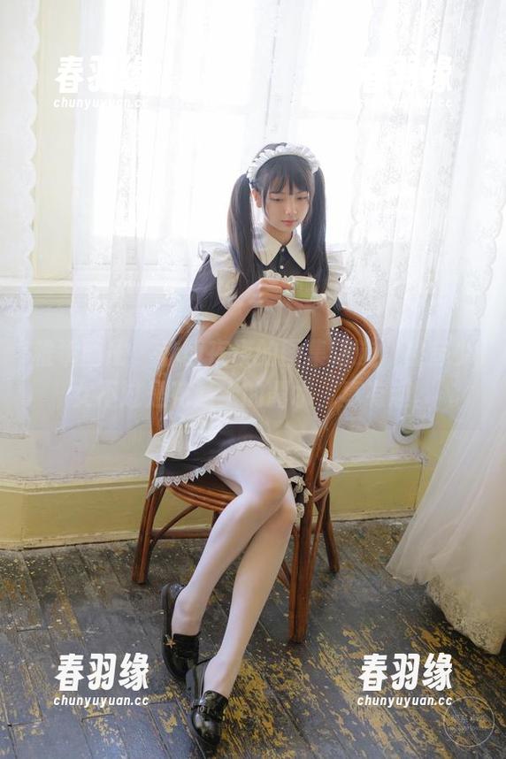 稚乖画册 - 赤西夜夜的图集精选，初音少女不过是花瓣上的露水，真有趣。