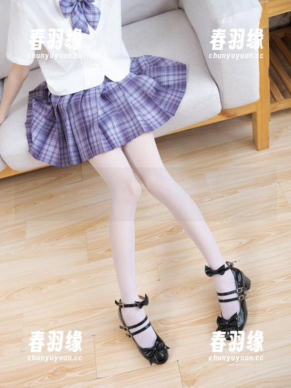 紧急企划 - 小恩的校服写真：一场关于青涩与可爱的套图较量！
