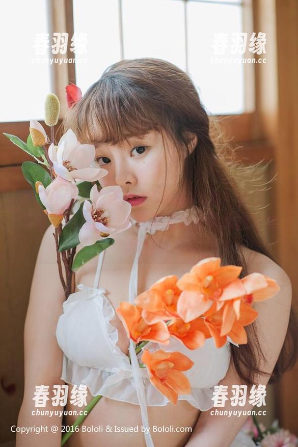菠萝社 - 下载猫九酱Sakura的‘女王’写真？别担心，免费就能让你体验统治的味道！
