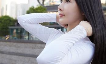蜜桃社 - 琳琳ailin的私拍剧：谁说学妹不能带点俏皮？