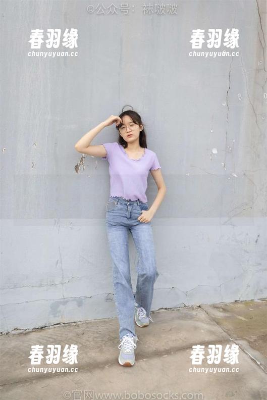 袜啵啵 - 精选小甜豆的三套服装，写真让我们领略了她不为人知的一面。