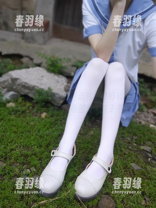 西尔酱的高清图包，连体衣的好和坏到哪儿去，反正我是盯着图里的样子不动了！