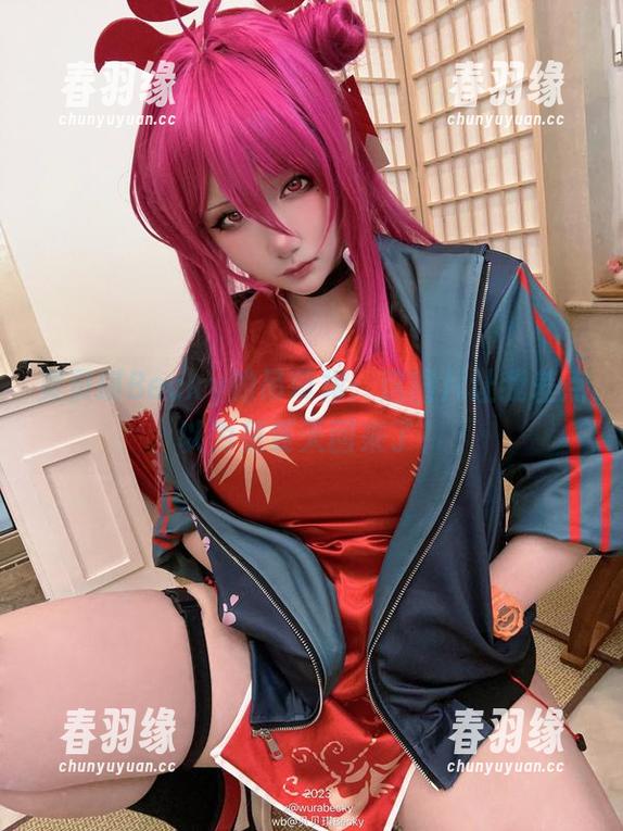 贝贝琪Becky的吊带裙：这图片让我差点以为是夏天回来了！