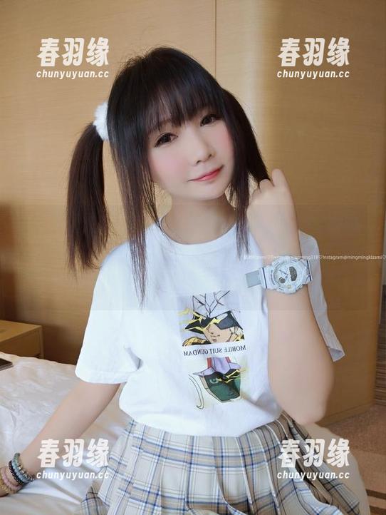 每次看到铭铭kizami的透明服，脑中浮现很多别的可能性。这个图片和资源，但愿你们有好的想象力。