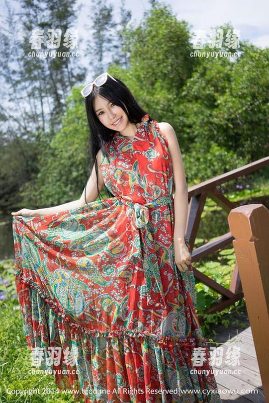 青豆客 - 灯光下的颜浅浅Cindy：旗袍作品图包，穿出新高度，没在怕的