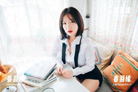 免费的韩国孙乐乐白裙写真，每一帧都是一种愉悦的忧伤，怎么说呢，有种说不出的味道。