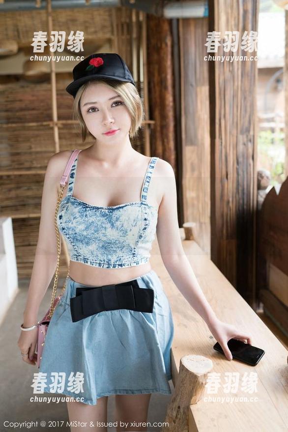 魅妍社 - 陆金佳Jessica的JK写真，图库里格外引人注目的不止是衣服，还有那不经意的神情。